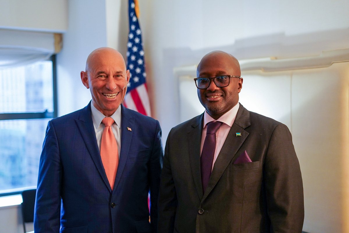 AsstSecStateAF tweet picture