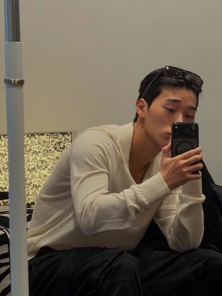 wcnderlaend's tweet photo. selamat pagi my sayang choi san >< ♡ https://t.co/KctrMFgEgA