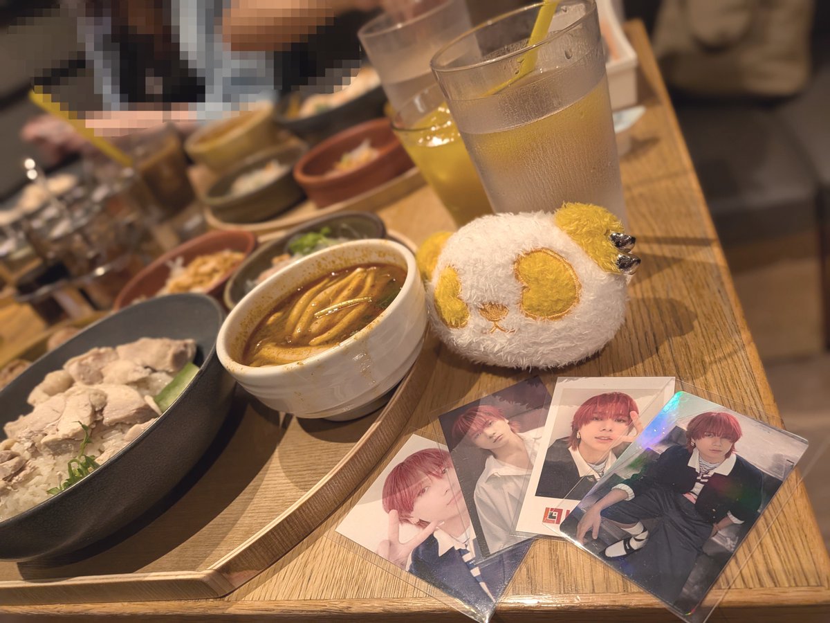 Rye_water's tweet photo. 先日ハイローLIVE行ってきました🔥
10年前LDHのこと殆ど分からなくて観てた私の思い出をそっと回収…🔥✨️ #HiGH_LOW

苺美瑠狂のSTRAWBERRYサディスティック🍓
歌詞が今の私にもぶっ刺さっちゃって…
WhiteRascalsのパフォーマンスも華やかすぎました #Girls2 さん✨️

お友だちいつもありがとう🙏✨️