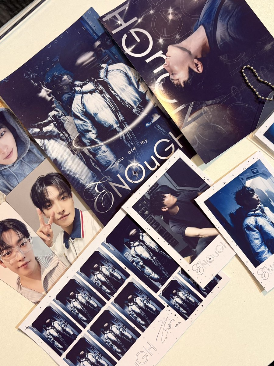 aurorakstudio's tweet photo. - set fanmade com 10 itens;
disponível em laminação brilhosa (bopp), plastificado e glitter
- itens também vendidos separadamente https://t.co/PX2zzOPWAY