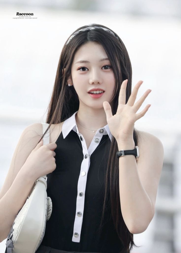 rouwrach's tweet photo. @auhyeoni @rrrroraa eonnyieee polow aysisi ku yang enih, yang itu diungfoll aja gapapa https://t.co/fqphIoX9HA
