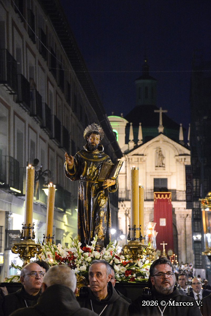 marcosvs84's tweet photo. Procesión Jubilar de la @OFSCruzdesnuda en conmemoración del 800 aniversario de la muerte de San Francisco de Asís.

Reportaje fotográfico en: https://t.co/mmvjapDU6T https://t.co/f5LLror9IY