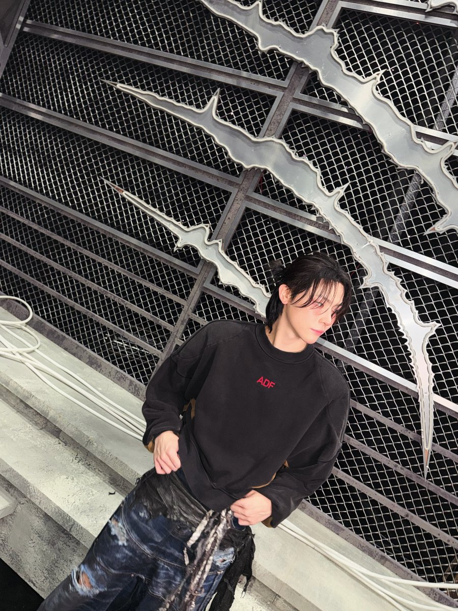 SofiaWillibaed's tweet photo. 9/25 雲端發票通知中獎一千萬，安靜低調，心中風平浪靜。
10/6 查看帳戶，扣稅後實領800萬。
10/7 前往公司提交離職申請
10/9嚴肅抵達成田國際機場開啟一段酣暢淋漓的旅行 https://t.co/jeuoGz3pQR