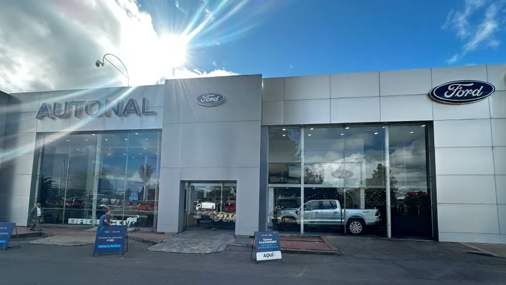 PortalGeekCo's tweet photo. Autonal 62 Años y su transformaci��n tech: IA y movilidad electrificada en Colombia #Autonal
https://t.co/qTmVKwKka8 https://t.co/EKWGeh8ucy