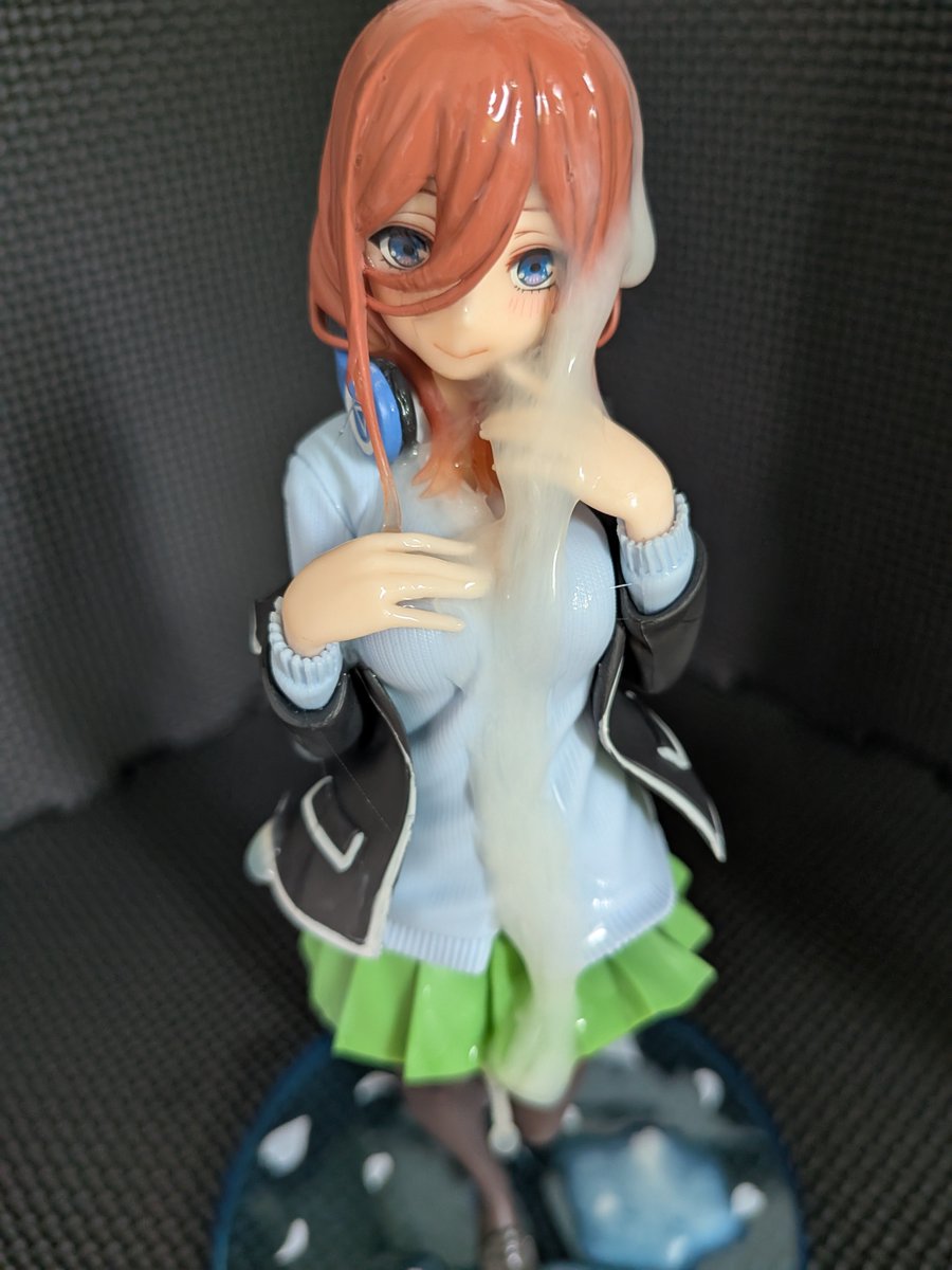pa6ttg's tweet photo. 三玖にぶっかけ
ためてたおかげで結構濃いのがでた…
#フィギュアぶっかけ https://t.co/JvI86UAVkn