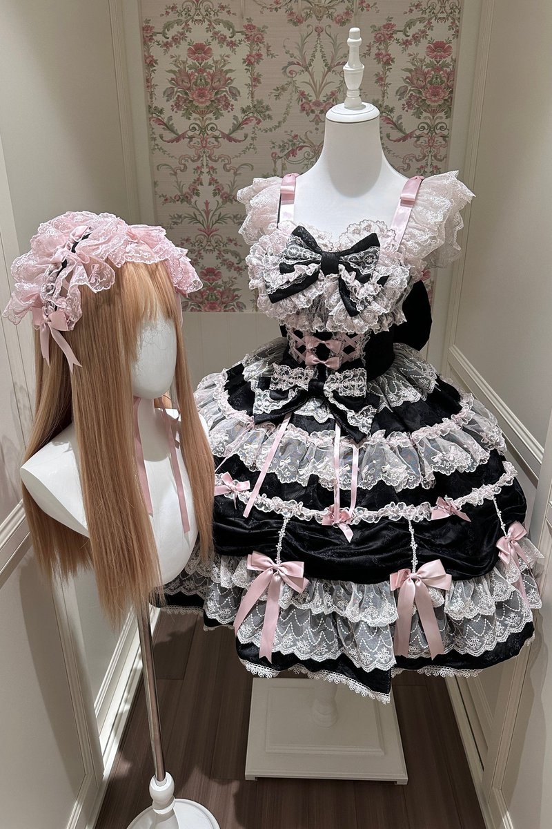 Belchic7's tweet photo. 🎀🕯️お人形の館に迷い込んだプリンセスドレス🕯️🎀 https://t.co/xtg05bGBiP