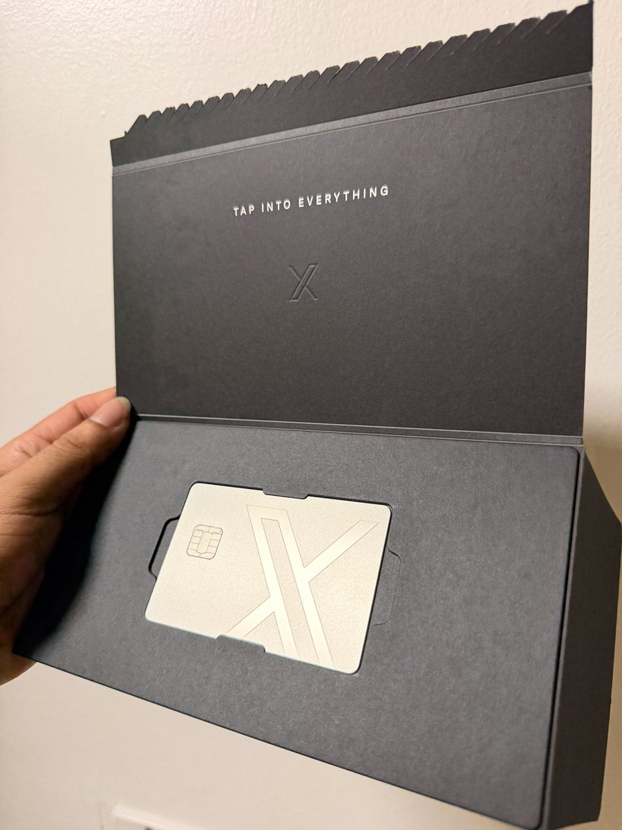 IamJRC21's tweet photo. Got my #X card!✨ #XMoney https://t.co/feAmrRsF1L