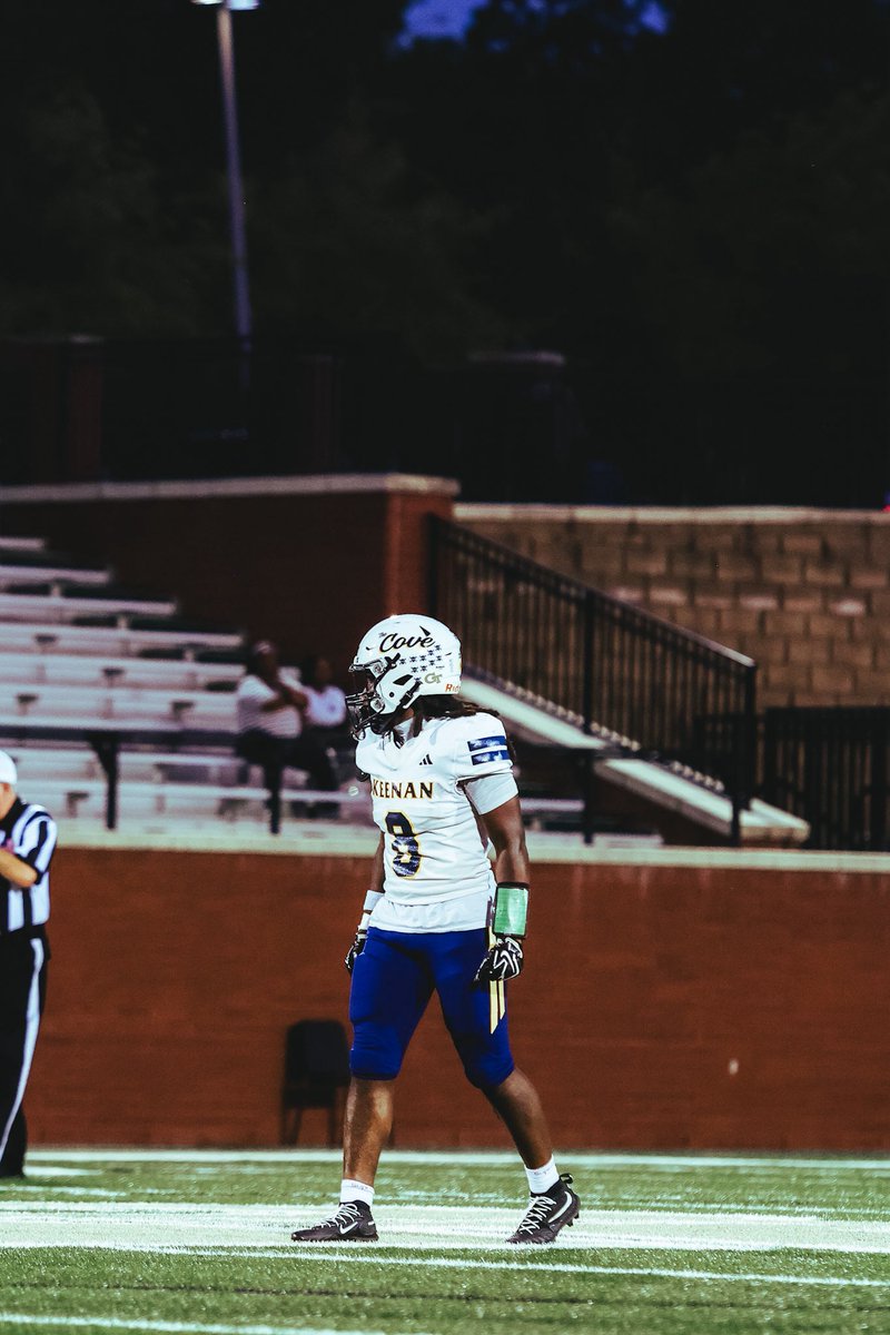 8movediff's tweet photo. Mid szn film‼️
701 rushing yards🚨
228 receiving yards🚨
12 touchdowns🚨
 929 all purpose🚨
https://t.co/cGLGr21N7X https://t.co/VocmA8pDUc