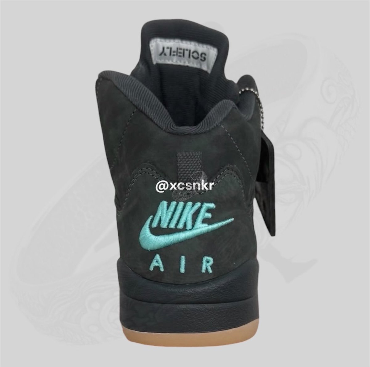 JustFreshKicks's tweet photo. SoleFly x Air Jordan 5 OG 🌴 

• October 2026
• $225 https://t.co/VA2i1QFzQp