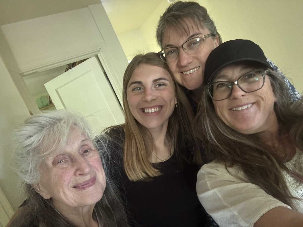 katedringman's tweet photo. Don’t need an AI family to illustrate this point! Here’s my beautiful mother & my sister & her young family, all living happily under same roof! #MultigenerationalFamiliesFTW
#WinWinWin!!! https://t.co/O2SGsDZuXD