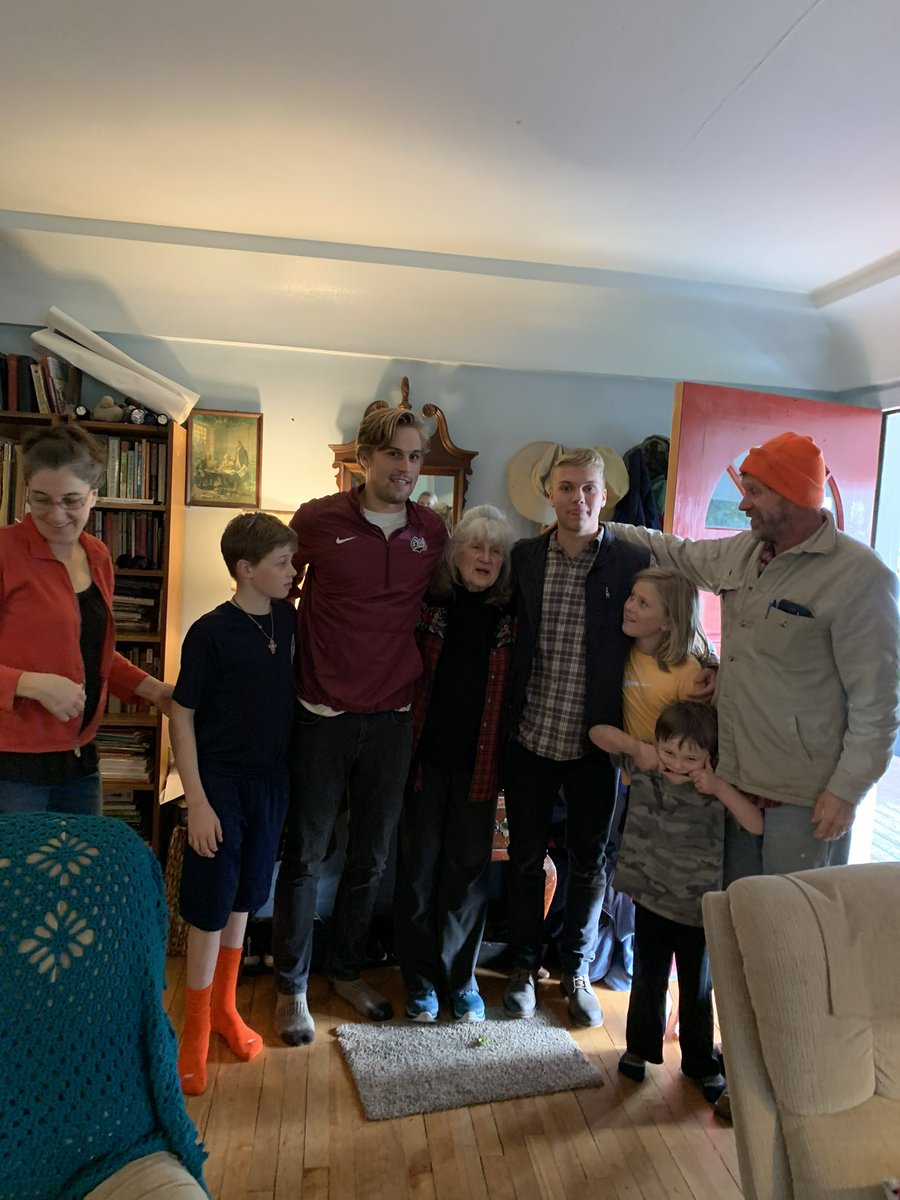 katedringman's tweet photo. Don’t need an AI family to illustrate this point! Here’s my beautiful mother & my sister & her young family, all living happily under same roof! #MultigenerationalFamiliesFTW
#WinWinWin!!! https://t.co/O2SGsDZuXD