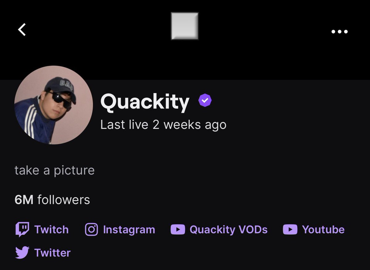 tayqkity's tweet photo. quackity fue mi infancia y mi adolescencia, el hecho de no saber nada de el hace mucho tiempo me destruye por dentro cada vez mas, aun recuerdo cuando prendía streams, esa notificación hacia que mi cara se ilumine, lastima que esa emoción se fue apagando con los años sin verlo https://t.co/e1r91BcEyH