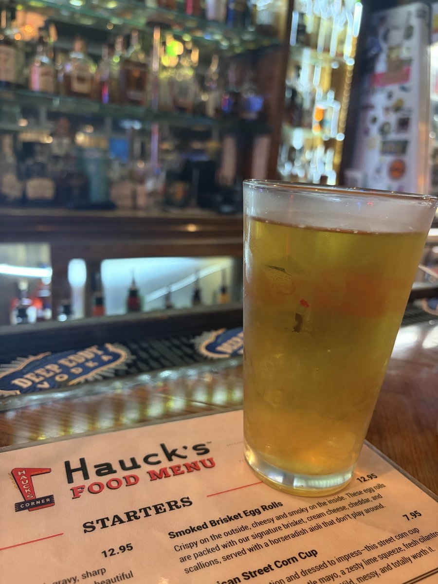 ItsKyleDawson's tweet photo. In Louisville, Kentucky, for the rest of the week, and it only makes sense to start Bourbon &amp; Beyond week in our favorite spot https://t.co/5RQWdAbWIa