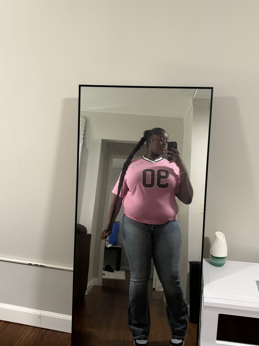 nelly_1k's tweet photo. Damn I fine ash 😍😍😩 https://t.co/tYZVhmxA2h
