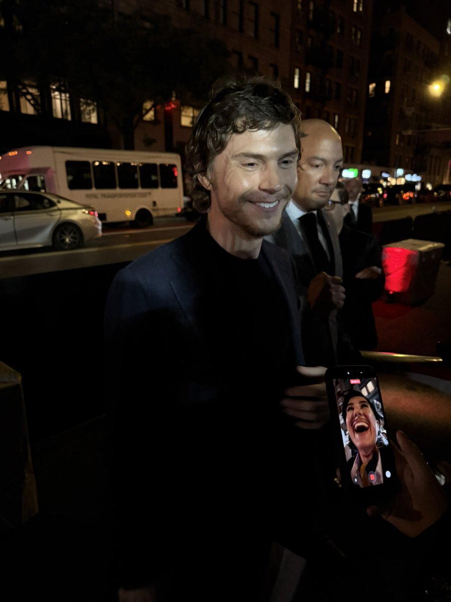 holdmymeatpurse's tweet photo. guys https://t.co/evy7glgTIP