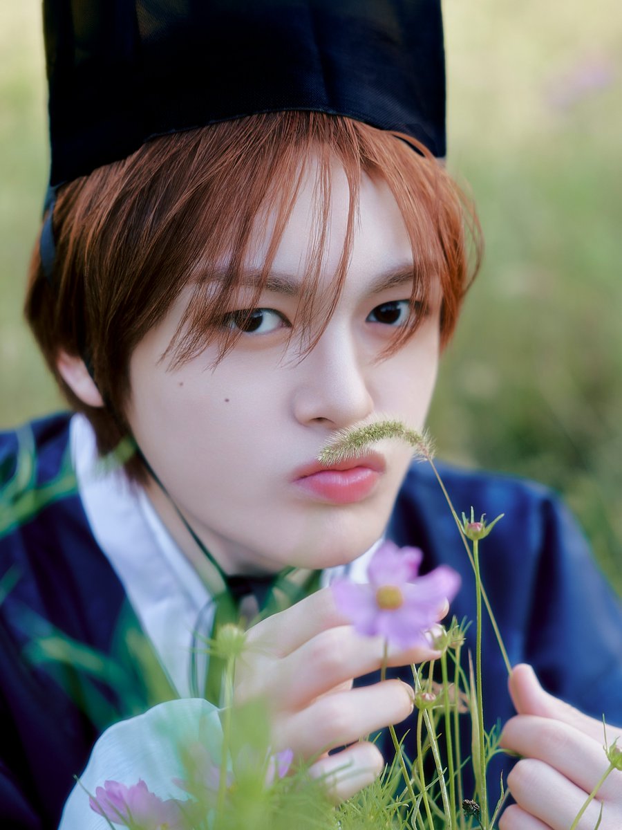 AEN_offcl's tweet photo. 2026 CHUSEOK PHOTO 1

#KAIRA #카이라

#AEN #에이엔
#2026CHUSEOKwithAEN https://t.co/v3eyTbmak2