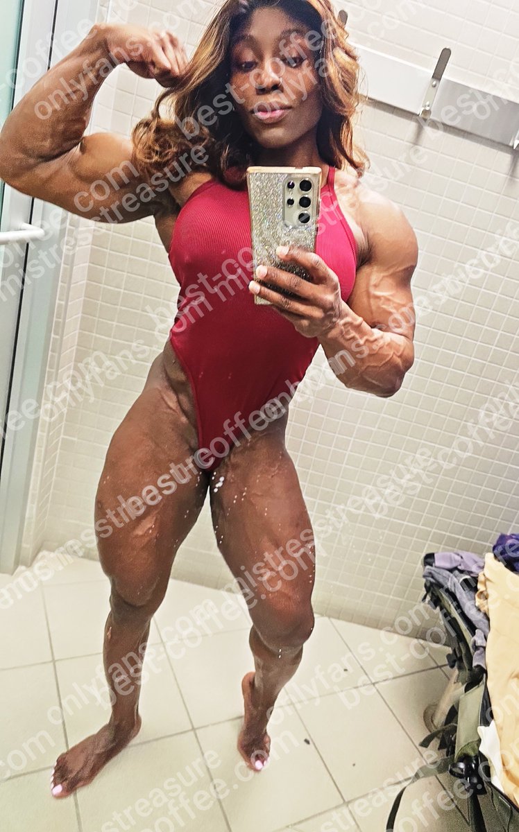 mizztreasure's tweet photo. Where there is a will there is a way... lets go #girlswholift #femalebodybuilder #biceps #quads #femdom https://t.co/JZpHzyafSg