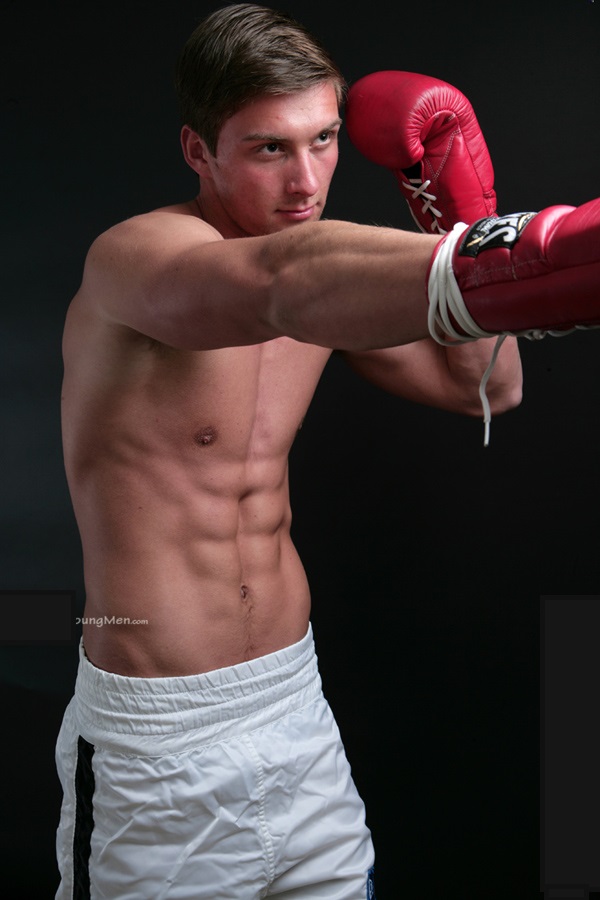 JoleKuharic's tweet photo. Lewis Russell #model #underwear #boxing 🥊🥊🥊 https://t.co/wBO4RXumcK
