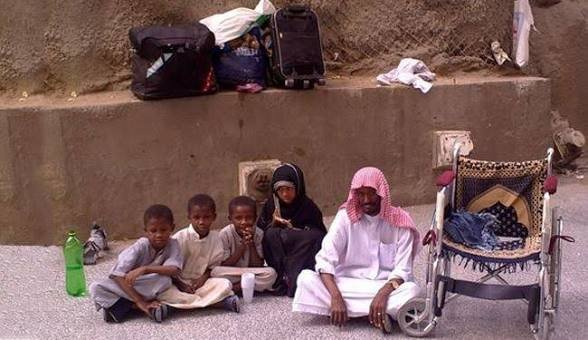 Dr_sysphus's tweet photo. @Hobdcf @YemenReality @AAlymn18769 @buhjjr @Fh1_9 @ihdp0 انتي تحت زب كل يمني https://t.co/kXvJtRgNam