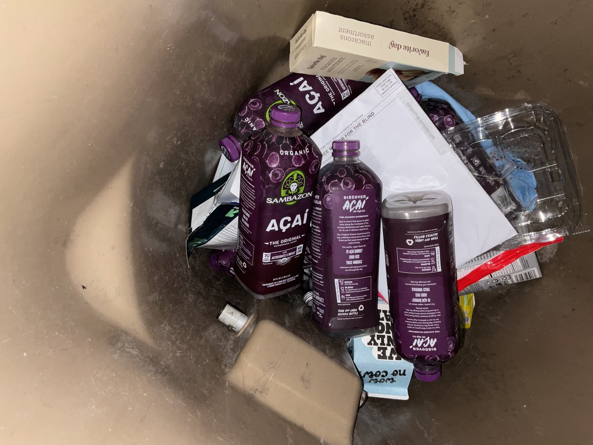 KEKBONDS's tweet photo. I WANT TO DO A FUN OLD SCHOOL TRADE WITH SOMEONE WHO HAS WANTED A CERTAIN COLLECTIBLE OF MINE, OR A CUSTOM PIECE. NOT IN EXCHANGE FOR CRYPTO OR FIAT, OR NFTS BUT IN EXCHANGE FOR AÇAÍ JUICE. SEND A 12 PACK OF THESE JUICES TO ME VIA INSTACART or DOORDASH & I WILL HOOK YOU UP. @Sambazon Original Açaí Juice https://t.co/NFgveumEs4 DM ME IF YOU’RE DOWN. 
#SAMBAZONORIGINALACAIJUICEADDICT