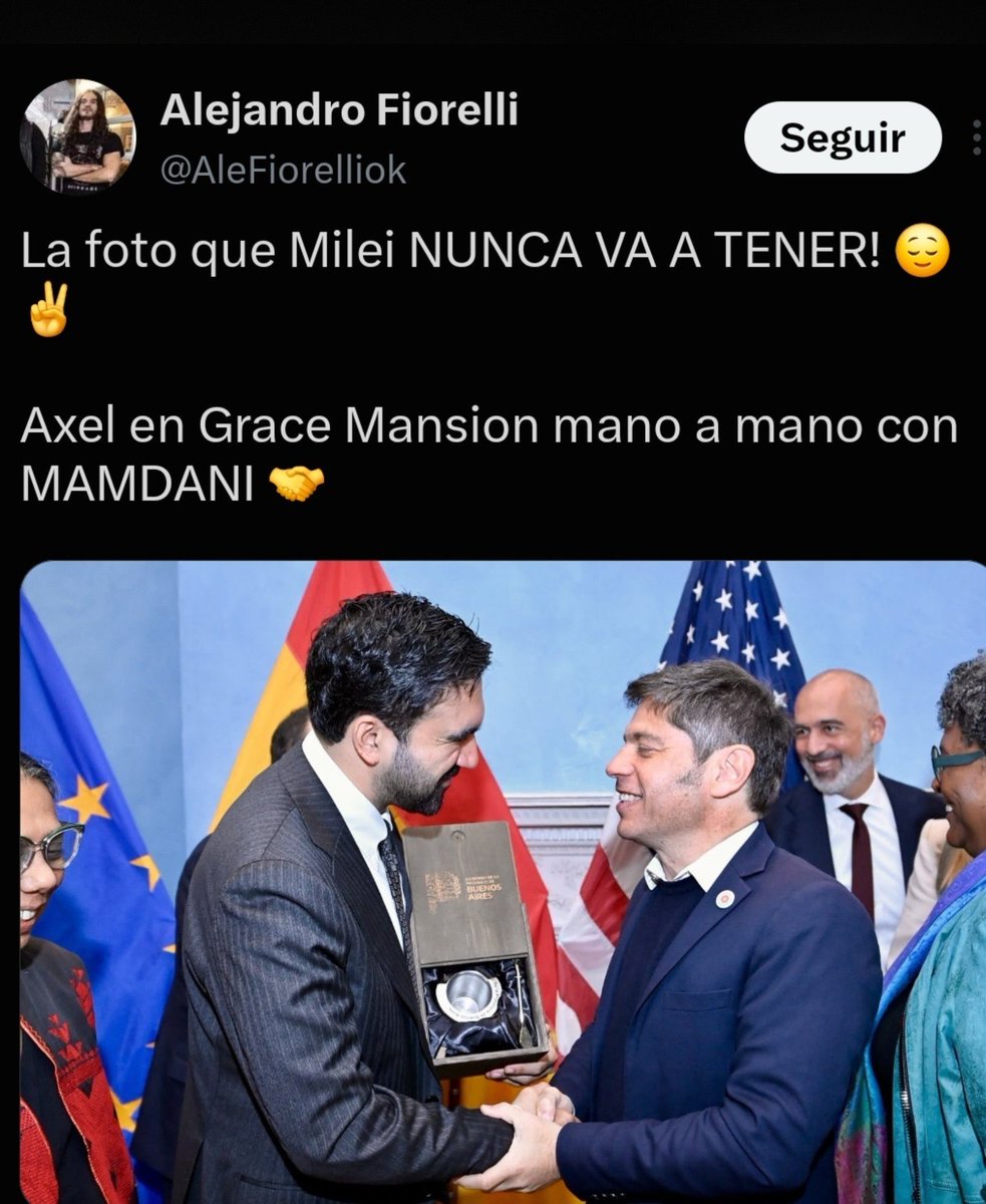 locuralamia's tweet photo. Kicillof quiere llenar la provincia de musulmanes para que lo voten 
Este pelotudo fue a Nueva York a visitar a Mamdani y espantar inversores
El peronismo es la tragedia de Argentina https://t.co/kWBlFdMHL1