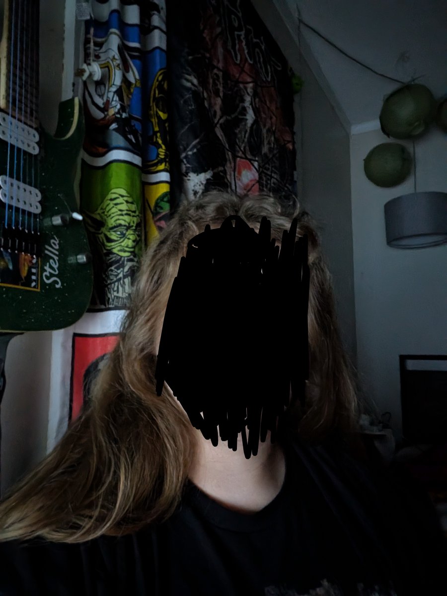 Shedletskychikn's tweet photo. //ok ok. I'll do hair reveal. Ain't showing my face. I'm only doing that at 1000 followers. https://t.co/Cm5L1Wlzgb