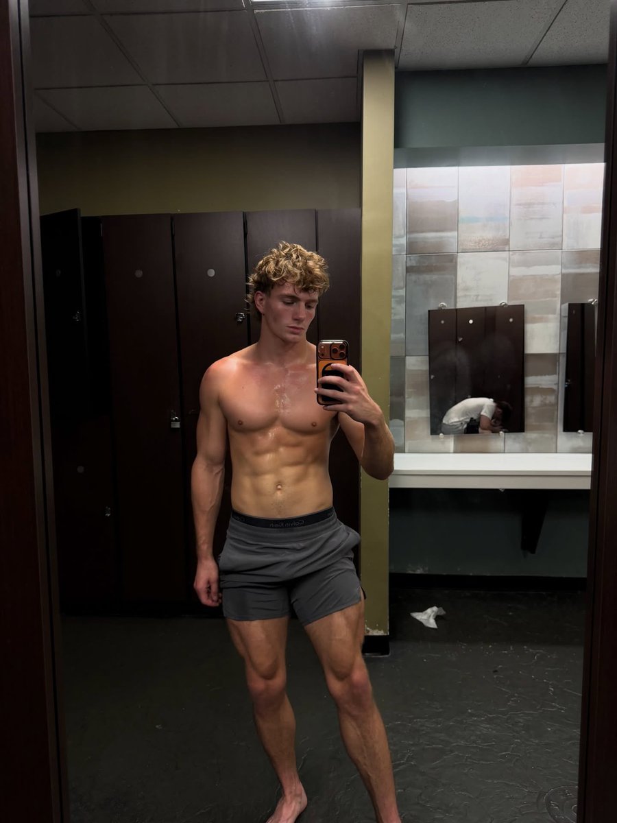 MasterTrev1's tweet photo. hungry for cash today🤑 https://t.co/NlaTmNDQ5M