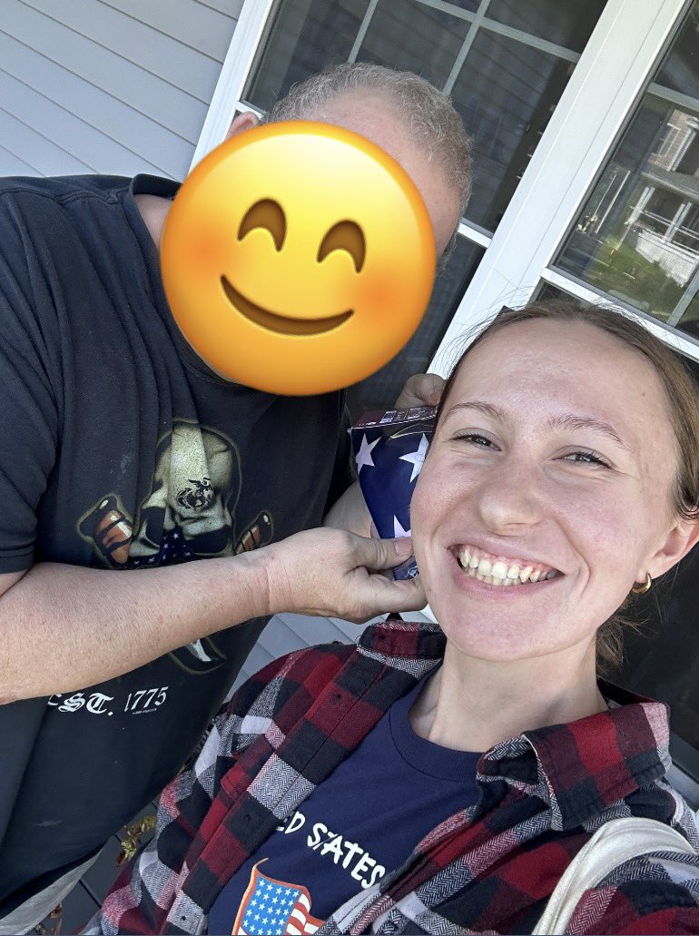 realclyons's tweet photo. “I’m so happy you stopped by again; I love getting to chat with you!” 

I’ve heard this so many times this week because of the friendships I’ve gotten to build with voters in my community!

+18 conversations today

41 days until NH ➡️🔴 https://t.co/AE9rHUalqO