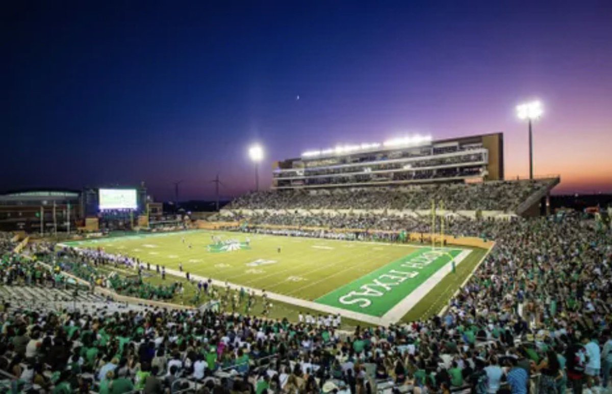 Rashaadw_2028's tweet photo. After a great talk with @Kirkland_Parker I’m blessed to receive a D1 offer from @MeanGreenFB  @ChadSimmons_ @samspiegs @Rivals @BrandonHuffman @adamgorney @GregBiggins @GPowersScout @dctf @Jalil_Johnson21 @tts_recruiting @CoachFlo5 @RecruitEastside @coachgcross @247Sports https://t.co/6S9mwiU5kk