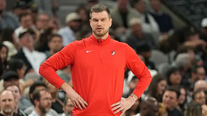 SleeperChicago's tweet photo. Tiago Splitter led the Blazers to a 42-39 record after taking over as head coach in game 2 of the season...

Do you think he can take the Bulls to the playoffs for the first time since 2022? https://t.co/rghUCH6cz1