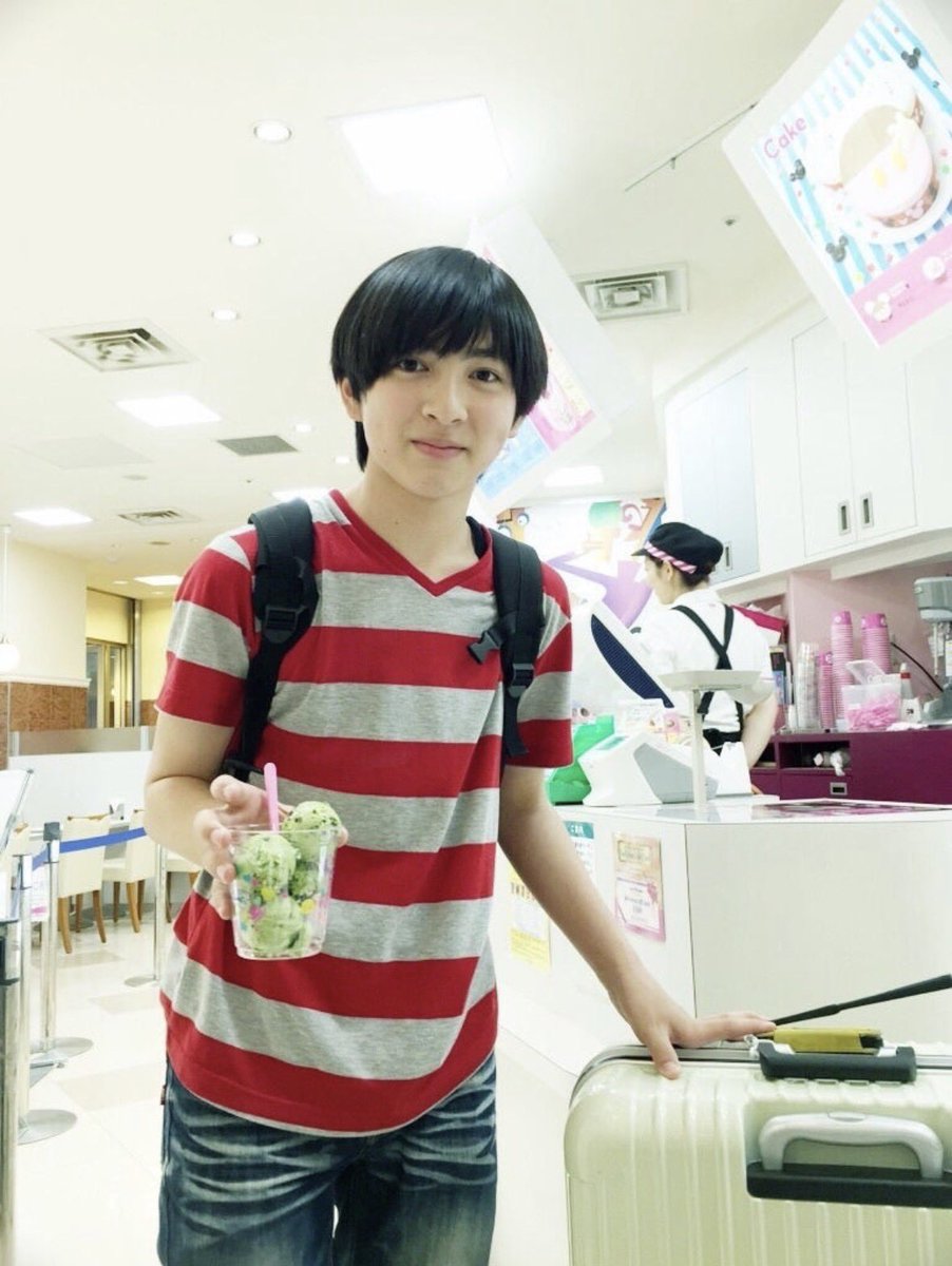 warito_iijan's tweet photo. 【定期】アイス屋で4種類のフレーバー選べるのに、抹茶✖️4でキメる吉田仁人
#絶対に風化させたくない吉田仁人 https://t.co/tcZDz43JwR