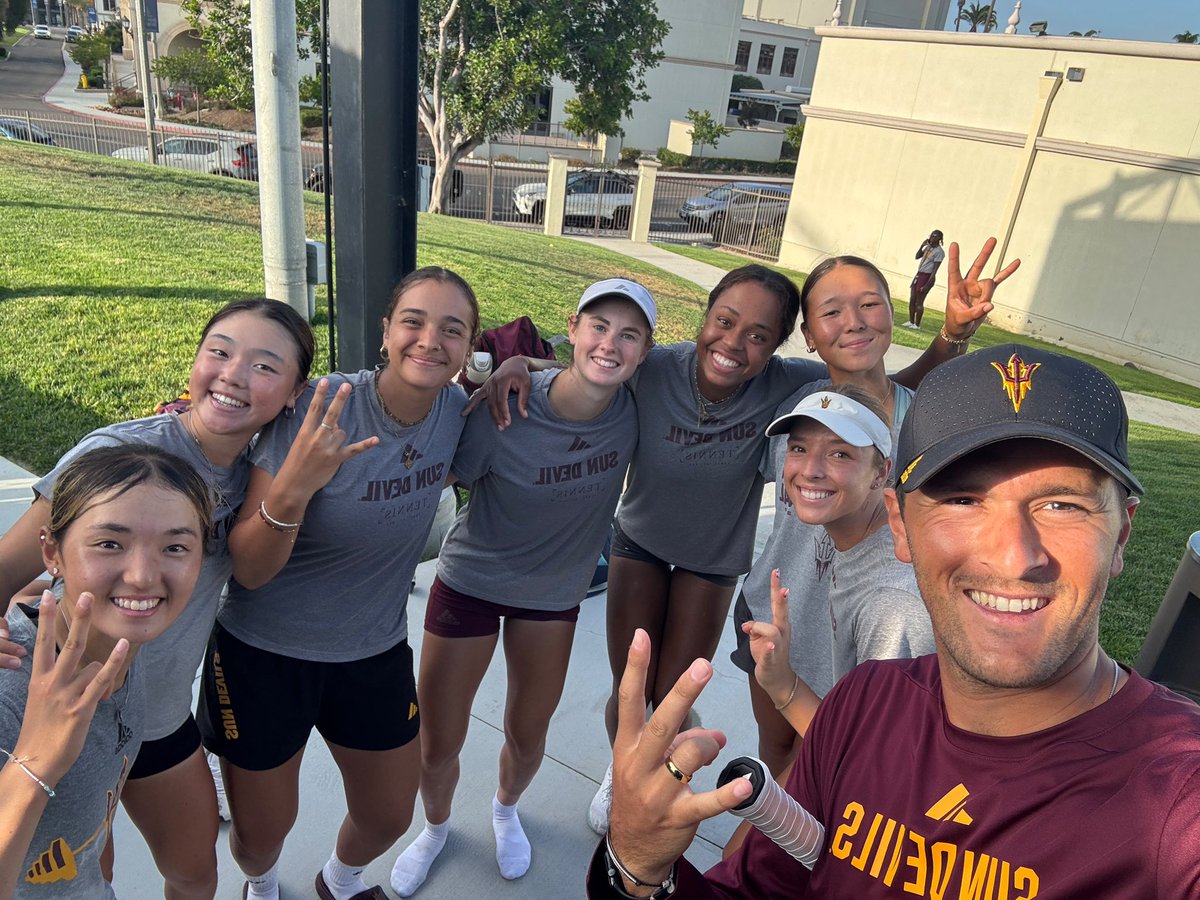 sundevilwtennis's tweet photo. Arrived in San Diego! 📍

The ladies are ready for the next 4️⃣ days of play at the USTA SoCal Championships! 

#ForksUp /// #O2V https://t.co/fmNUuTM9DN