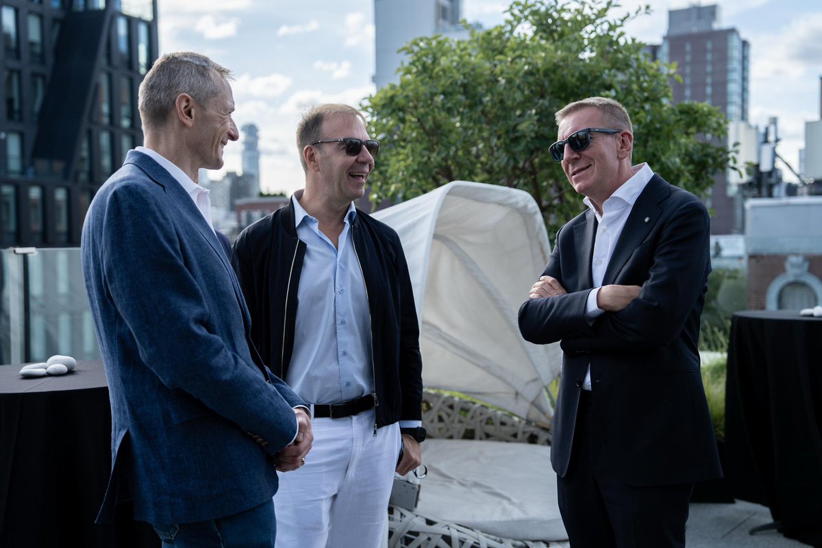 edgarsrinkevics's tweet photo. It was great to take part in the pitch by Latvian startups to investors in New York. Great ideas and business proposals. Many thanks to @fabricegrinda for hosting and to @akberzins, and the team for making this happen. https://t.co/z4fnAxi82z