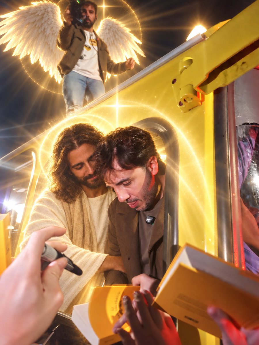 gab_paralarp's tweet photo. Jesus Cristo está com nosso menino de Ouro, ele foi escolhido para em 4 de outubro Deus ungi-lo https://t.co/ios1gva6oP