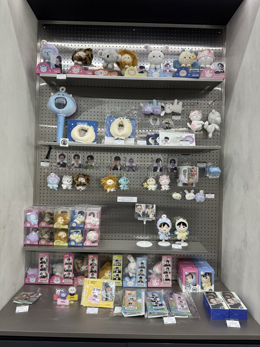 eotteo_k_shop's tweet photo. Hello! Anyone inch? Message niyo lang po kami sa item na want niyo ipasabuy🩵

📌ETA in manila - oct. 1

📍the SameE YG Store Insadong & Myeongdong

TREASURE OLD MERCH/MDs — pleasure reboot funny treasure special moment love pulse kingkong hello if i team treasure my treasure 2nd 3rd 4th 5th anniversary travel collection krunk concert seoul etc..

🎁with pob photocard pa yung ibang items nila here

DOO: until Sept. 27 only‼️