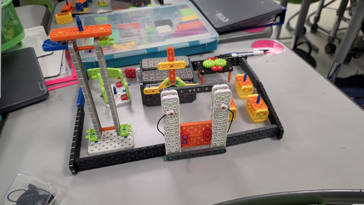 Mrs_Cortez12's tweet photo. Plan, Build, Test looks a little different for my middle school Texas History students than it does for my elementary robotics students @TAGinPG !

📝 PLAN: Students used their notes and maps to plan the layout of a Spanish mission.

🏗️ BUILD: They brought their plans to life by building their missions.

🧠 TEST: They were tested on the purpose of Spanish missions and the daily lives of Native Texans living at the missions through oral presentations.

Who says STEM can't happen in a History classroom! 🤠⚙️📚

@DrReyC @CSTDISD @DISDSocStud @DISDRegionIV