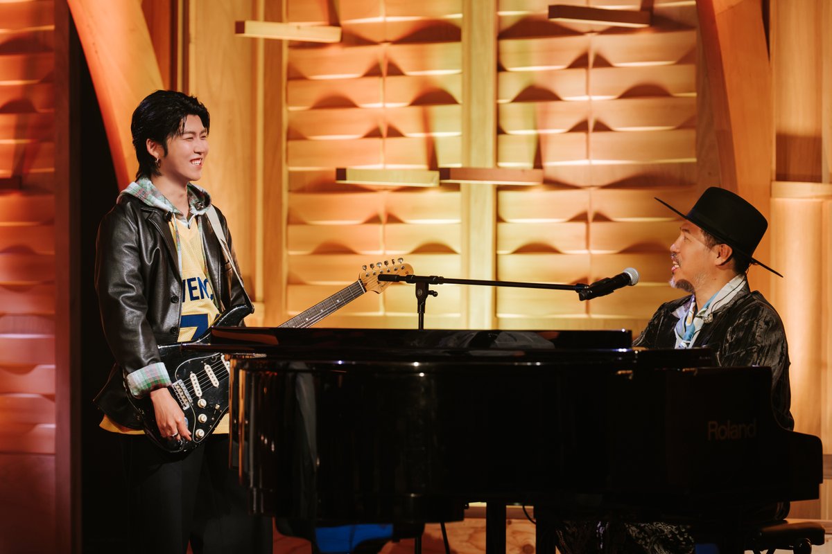 tbsTV_MGA's tweet photo. 📸❎テレビ×ミセス キリトリ

スキマスイッチ『全力少年』× ミセスコラボ✨

歌唱前のトークでは、
ミセスが #スキマスイッチ さんの楽曲にまつわる
噂の真相を探ります🕵️💨

本編はTVerで🍏
https://t.co/R5ghlGXkE1

#MrsGREENAPPLE
#テレビミセス https://t.co/RI8R6ohPuV