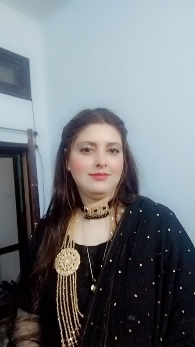 garils1d's tweet photo. سنگه خکارمه https://t.co/WG9jDZM5Hm