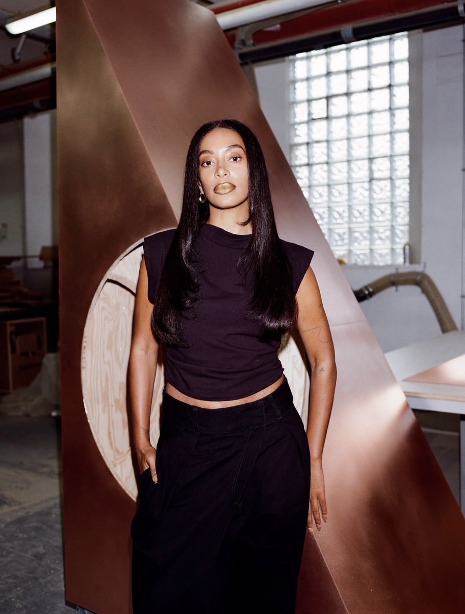 solangehourly's tweet photo. Solange 🤎 https://t.co/Uo1EAvbhRv