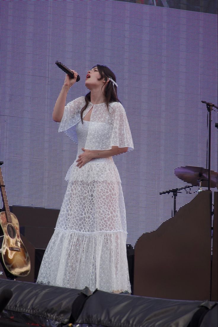 liviabrams's tweet photo. missing gracie wearing this exact dress https://t.co/zcIYVjFRYx