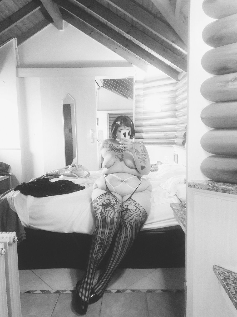 7fatb4by's tweet photo. Holaaaa https://t.co/ItHQl8HSOa
