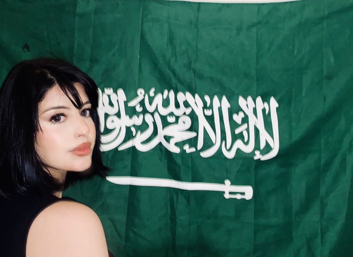 nvvcn_'s tweet photo. احبك وطني🇸🇦💗 https://t.co/D28kfnKFFg
