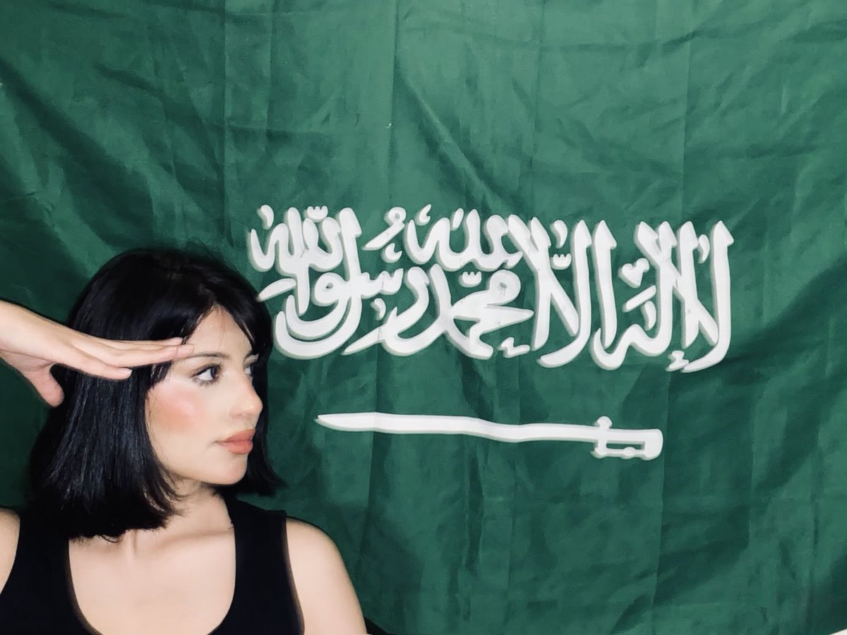 nvvcn_'s tweet photo. احبك وطني🇸🇦💗 https://t.co/D28kfnKFFg
