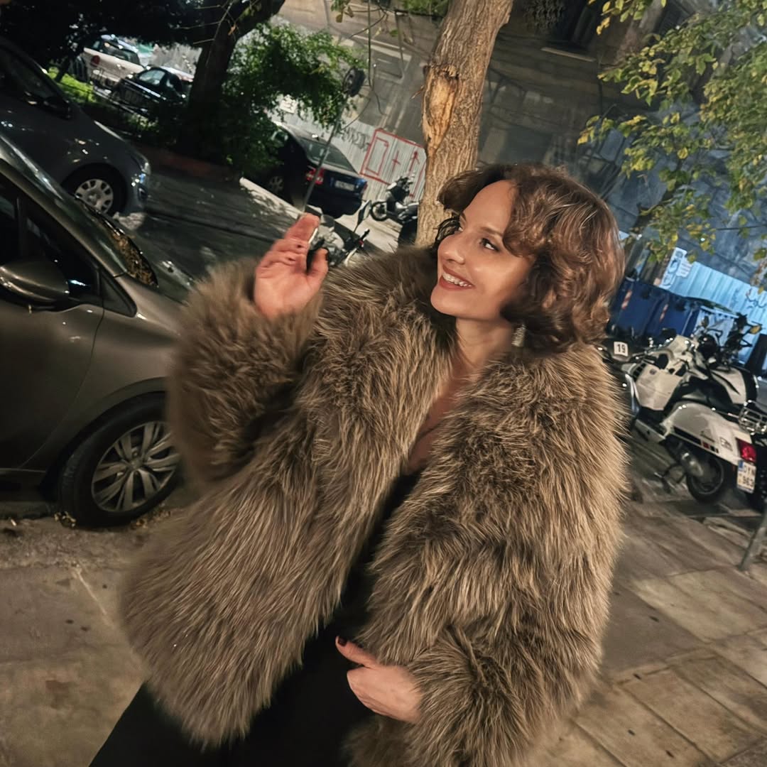 albertogl5pd's tweet photo. Herkese mutlu seneler ❤️
Her duyguyu tattıran ve her şeye rağmen sonunda güldüren bu yıla, birlikte yokuşları aşan güzel arkadaşlarıma teşekkür ederim. Yeni yıl için kararlarım yok, sadece hayata, kendime ve sevdiklerime olan güvenimi koruyorum. Kalb... https://t.co/7xmZhaJUEI