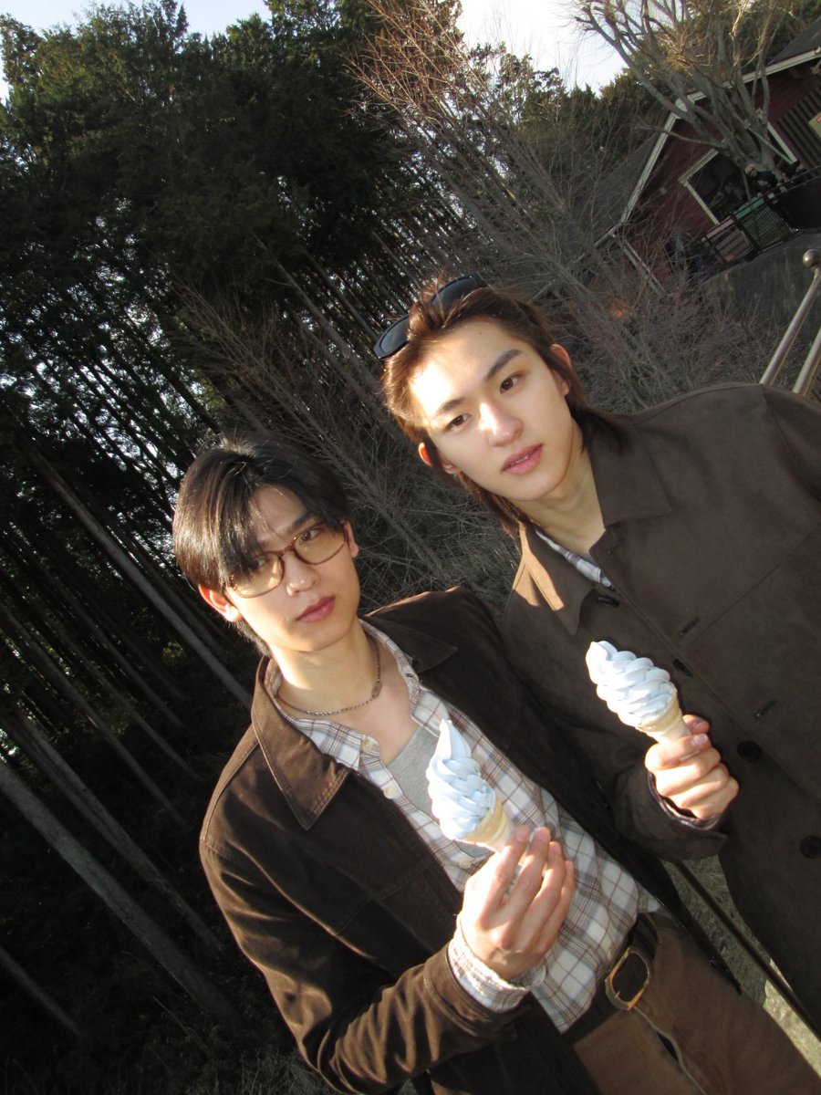 Ilhavetosaythat's tweet photo. ขอให้โทมัสก้อง ได้อยู่กินไอติมคู่กัน ไปอีกหลายๆรอบ หลายๆประเทศเลยนะ การเดินทางนี้ยังอีกยาวไกล ไปด้วยกันทั้งหมดนี่หล่ะ

 𑣲 #thomaskong #โทมัสก้อง𑁤 ᝰ🦊🍓 https://t.co/lPmyOCRHfC