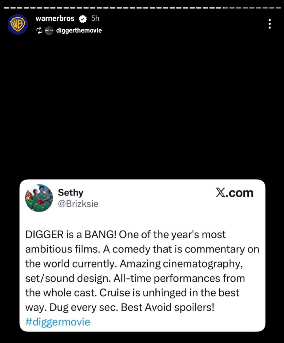 Brizksie's tweet photo. My review is on the jumbotron 😭 https://t.co/2hVCOZfkuH