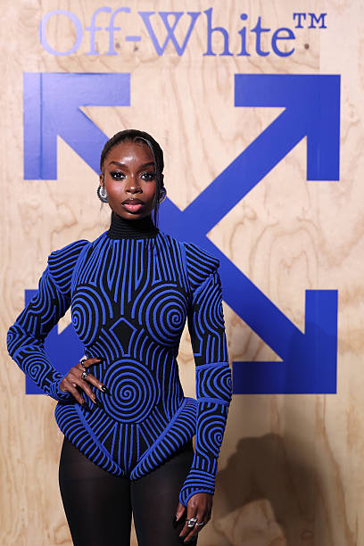 Mikaylashanae's tweet photo. CHECK THE MF GETTY

OFF-WHITE 10x10 
#OlandriaxOffWhite #10x10 https://t.co/KAbEnWsAJs