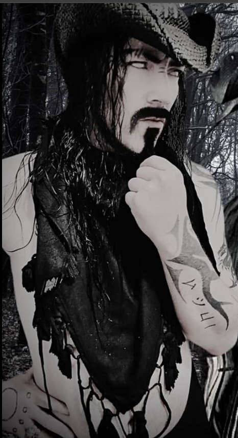 WizardIslWitch's tweet photo. If you like to gamble
I tell you, I'm your man
You win some, lose some
It's all the same to me https://t.co/0kYZAsJmY2