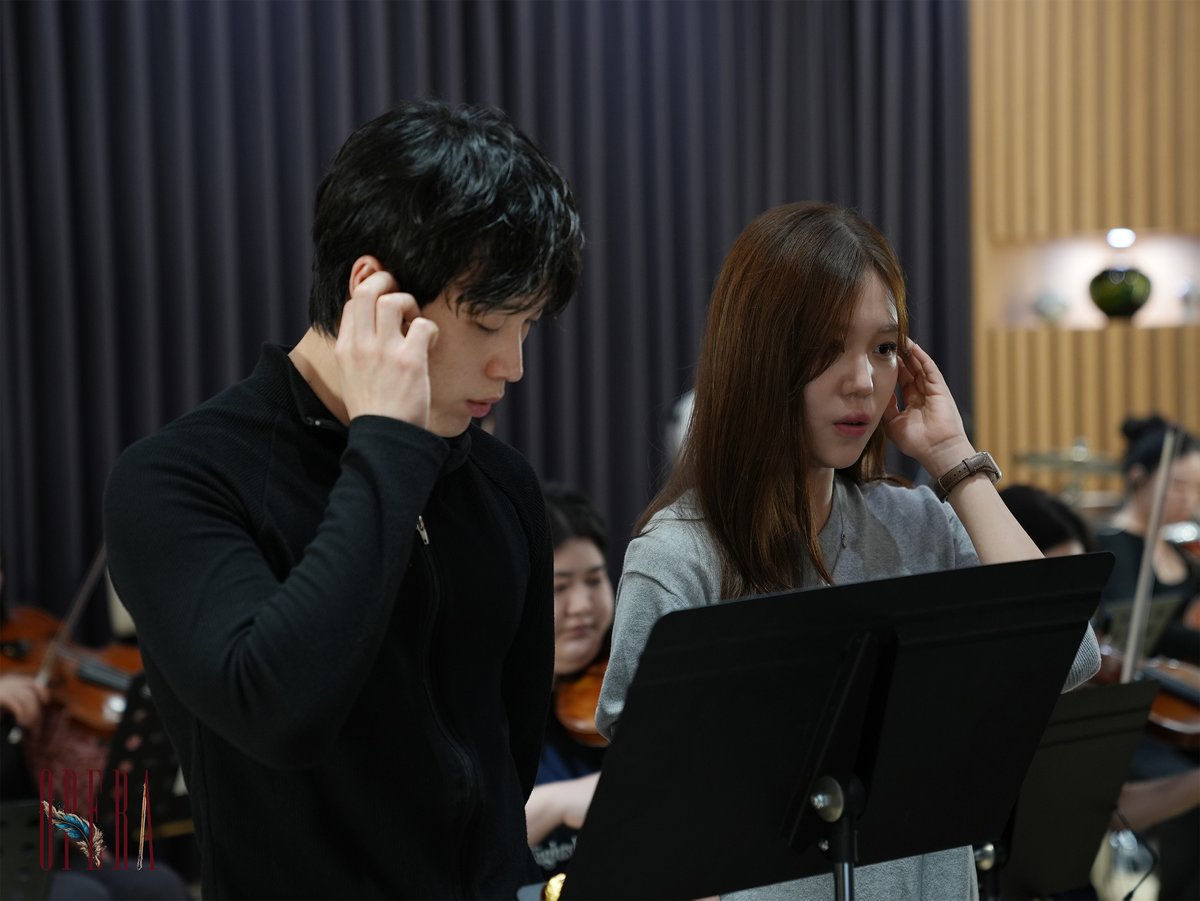 orchardmusical's tweet photo. 뮤지컬 #오페라

👑 시츠프로브 현장 공개

뮤지컬 <오페라> 시츠프로브 현장을 공개합니다!

𝐌𝐔𝐒𝐈𝐂𝐀𝐋 𝐎𝐏𝐄𝐑𝐀
𝟸𝟶𝟸𝟼.𝟷𝟶.𝟶𝟷-𝟷𝟶.𝟷𝟾
이화여자대학교 삼성홀 https://t.co/5dGjyTJUG9