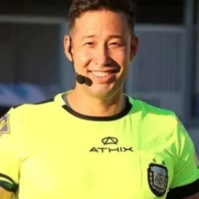 Porquettargasce's tweet photo. "Nelson Sosa"

Porque tras su polémico arbitraje en Carlos Casares, donde Gimnasia y Tiro de Salta fue robado, el árbitro fue parado y no dirigirá en la próxima fecha. https://t.co/s88aNzvcIe